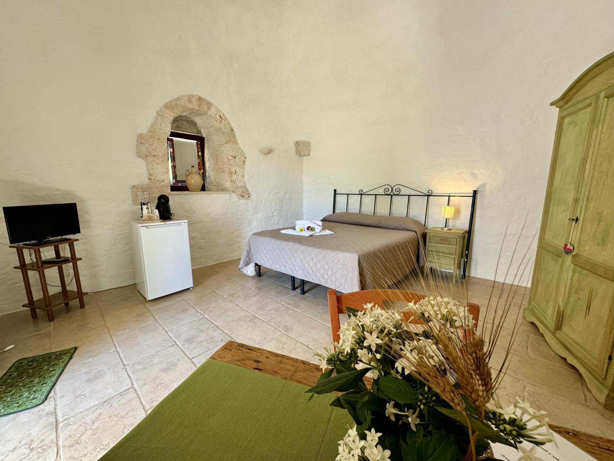 Masseria Ferri Ostuni Eksteriør billede