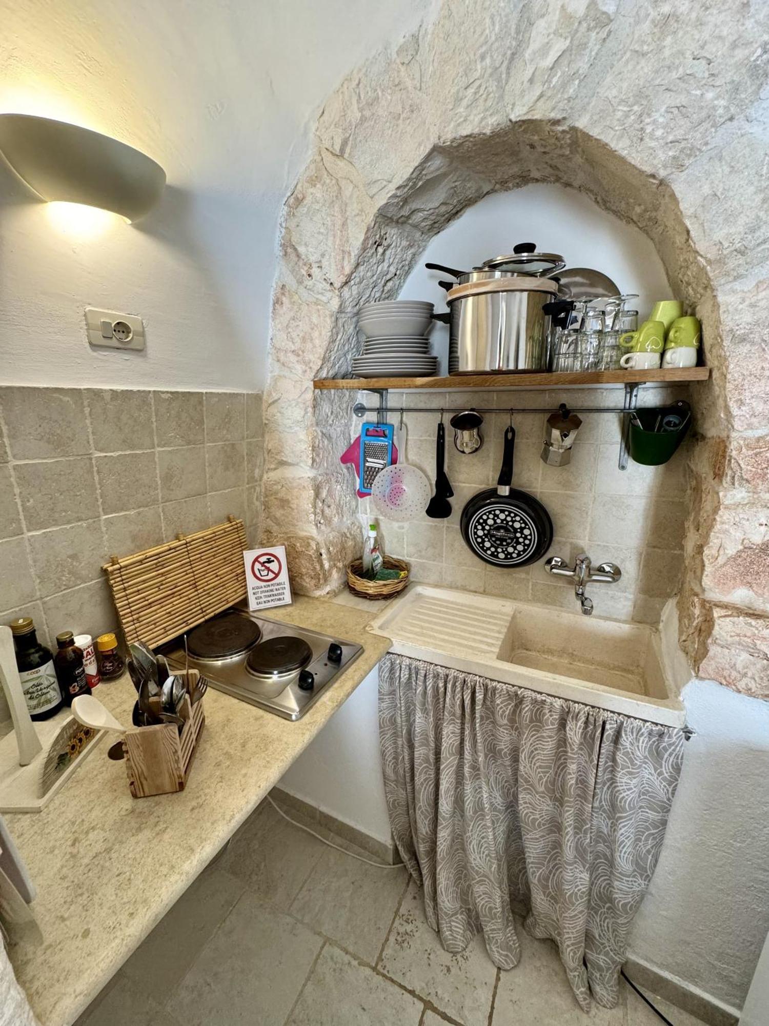 Masseria Ferri Ostuni Eksteriør billede